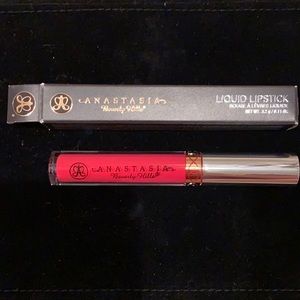 BNIB Anastasia BH Liquid Lipstick CARINA